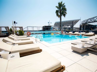 go beach club barcelona